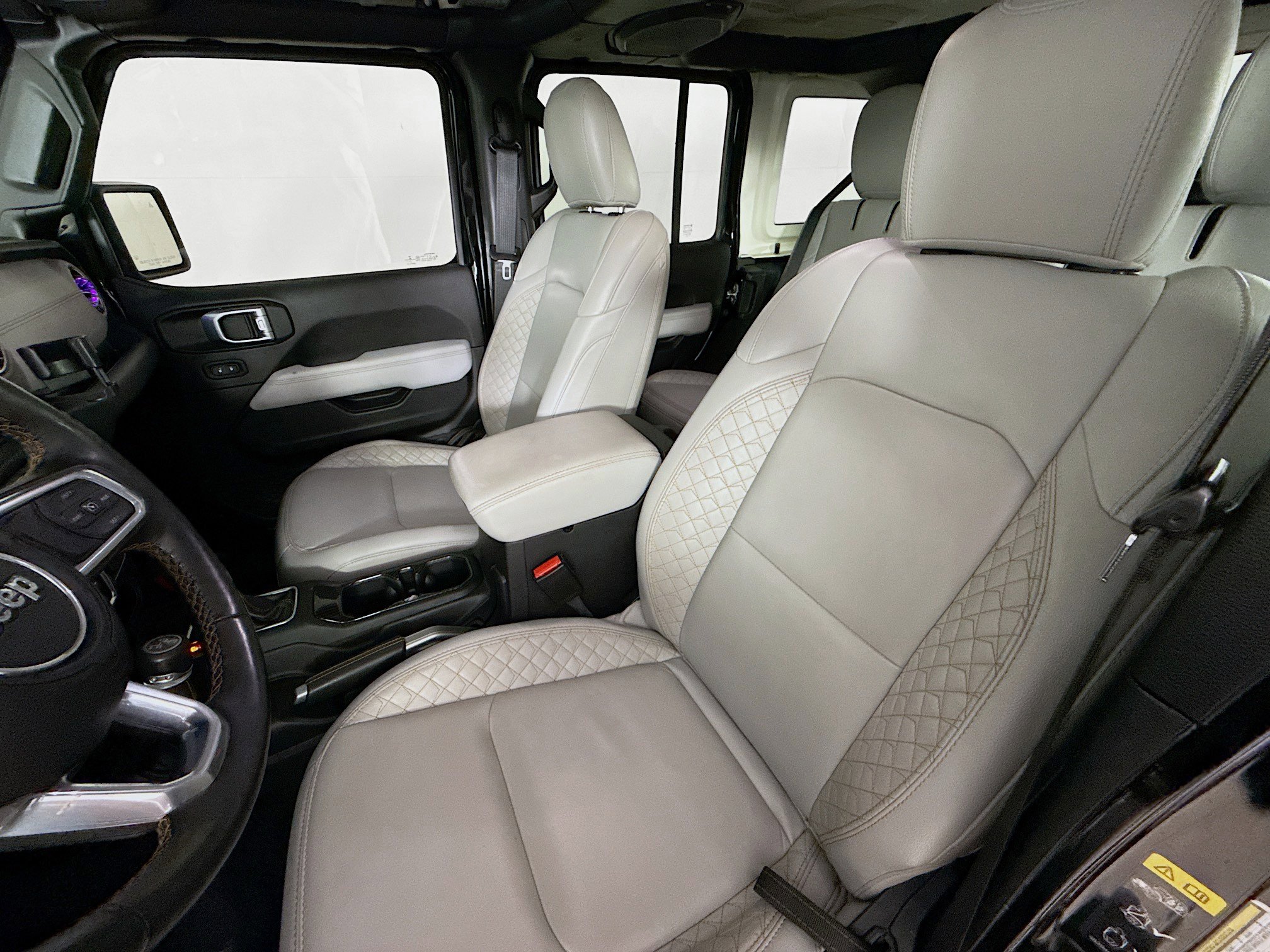 Used 2021 Jeep Wrangler Unlimited Sahara image 25