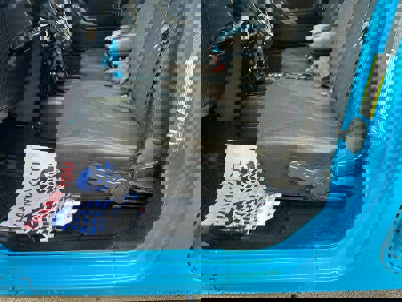 Used 2018 Jeep Wrangler Unlimited Sport w/ Connectivity Group image 16