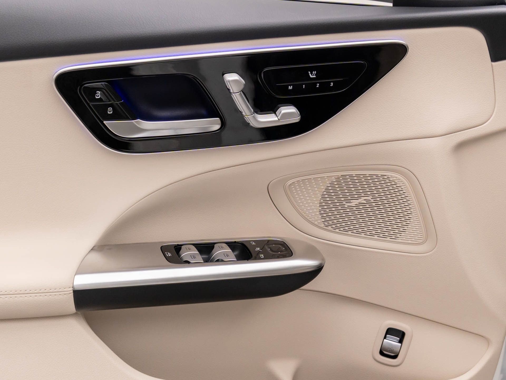 New 2026 Mercedes-Benz C 300 4MATIC Sedan image 15