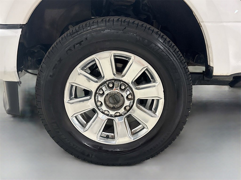 Used 2020 Ford F350 Platinum w/ FX4 Off-Road Package image 39