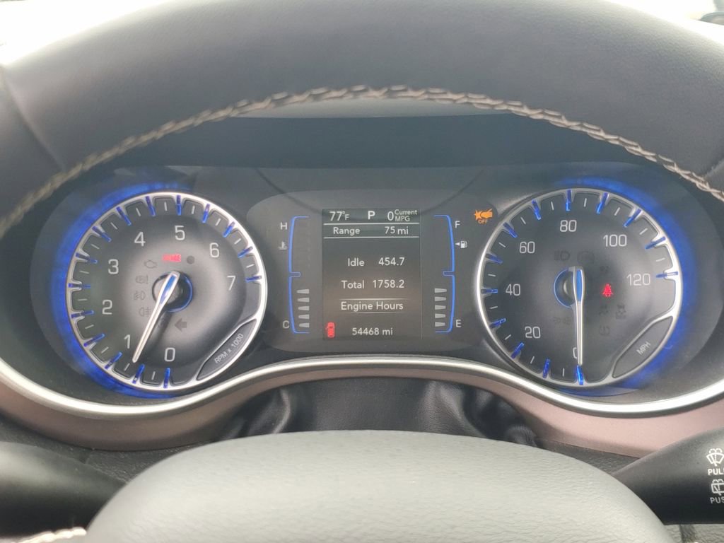 Used 2024 Chrysler Voyager LX image 21