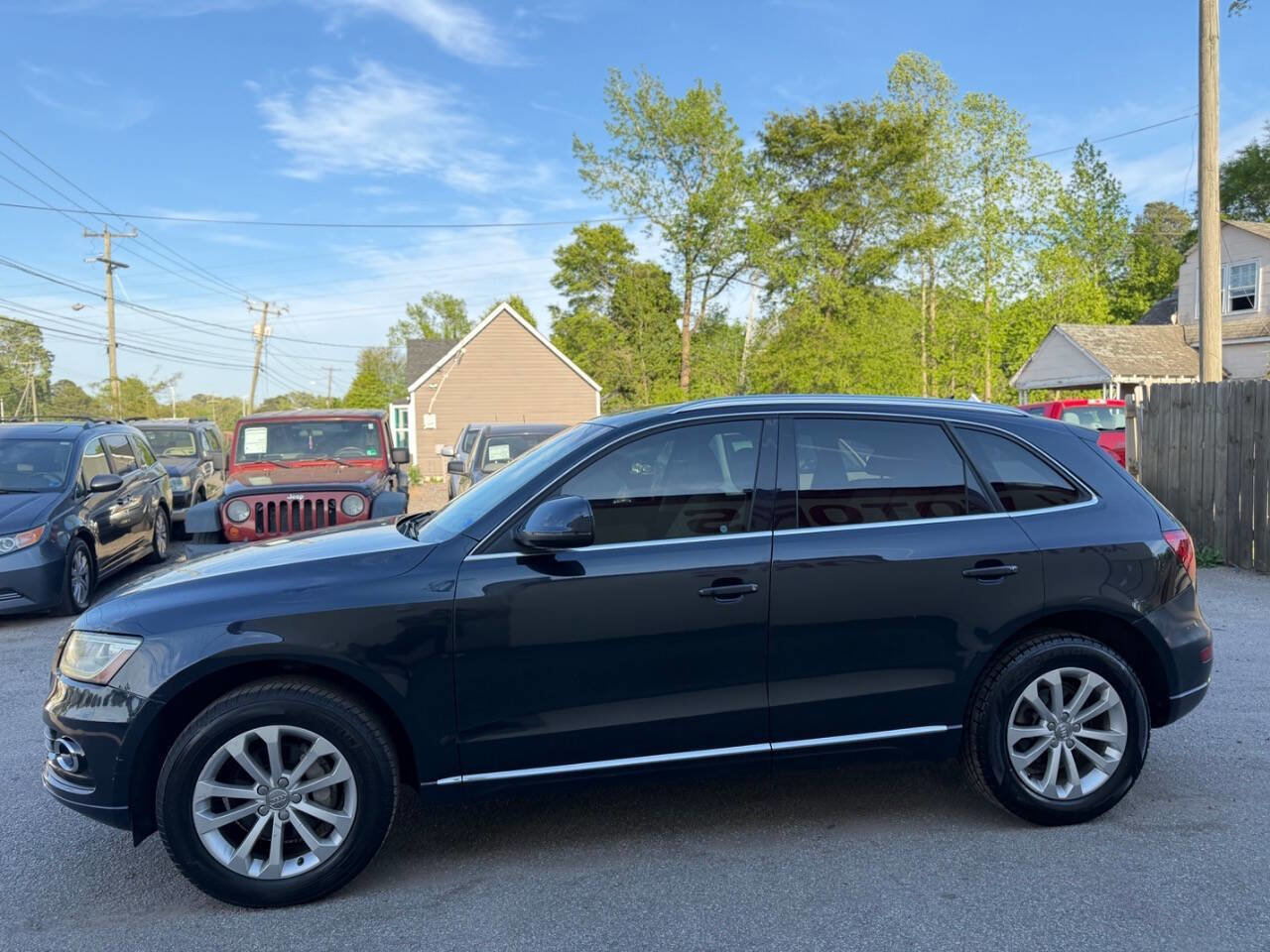 Used 2013 Audi Q5 2.0T Premium w/ Lighting Pkg AWD/4WD image 4