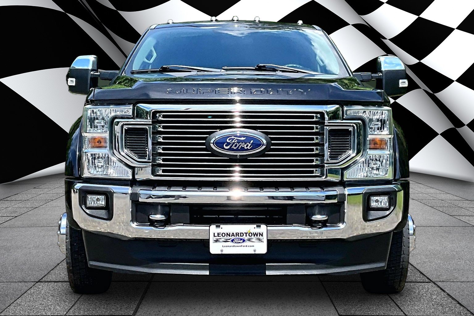 Certified 2020 Ford F450 XLT w/ XLT Premium Package AWD/4WD image 3