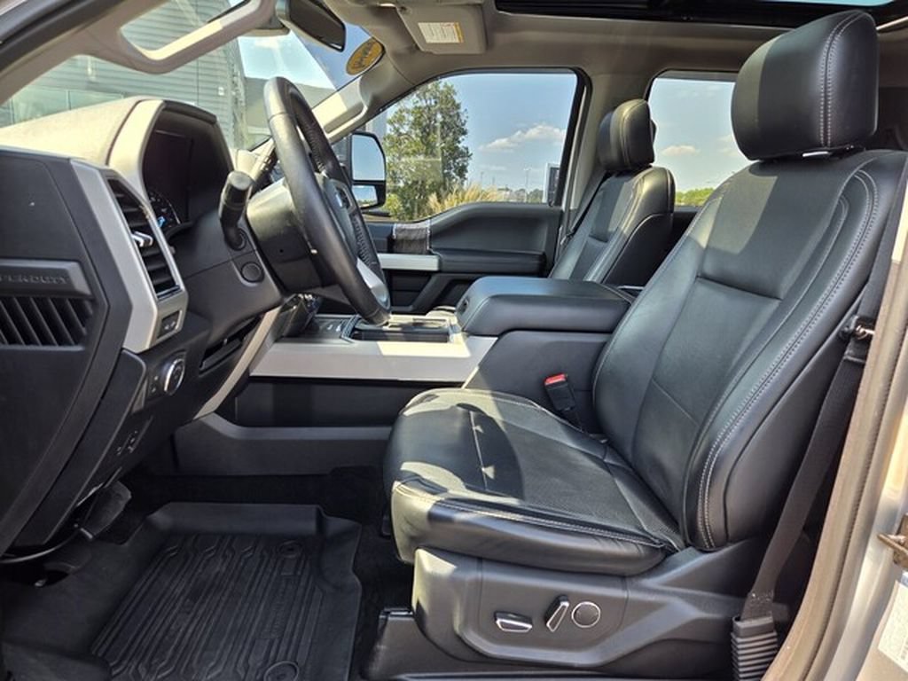 Used 2018 Ford F250 Lariat w/ Lariat Ultimate Package AWD/4WD image 9