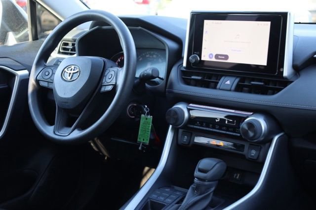 Used 2024 Toyota RAV4 LE image 33