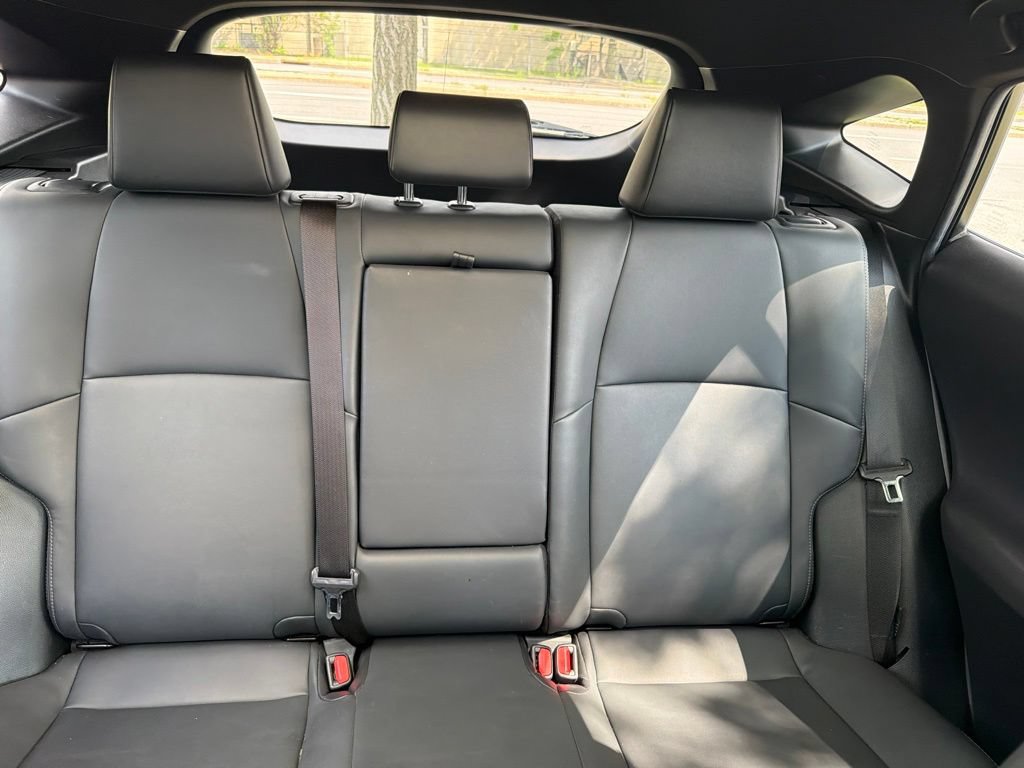 Used 2023 Toyota Venza Nightshade AWD/4WD image 31