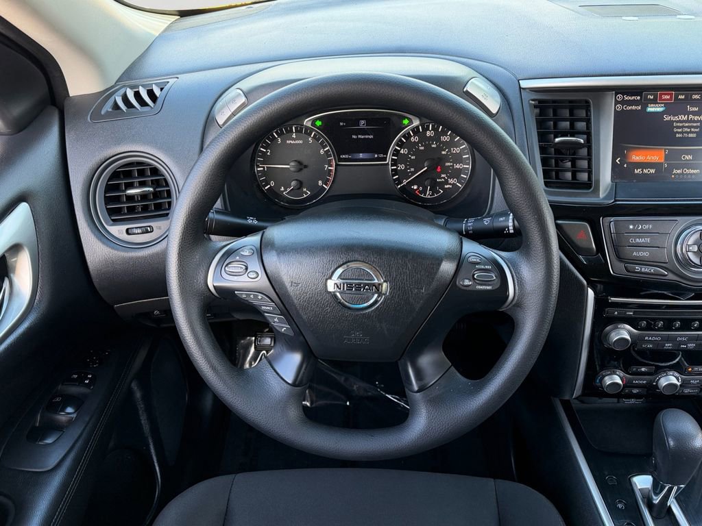 Used 2020 Nissan Pathfinder S FWD image 18