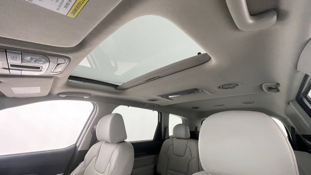 Used 2023 Kia Telluride EX w/ EX Captain's Chair Package image 44