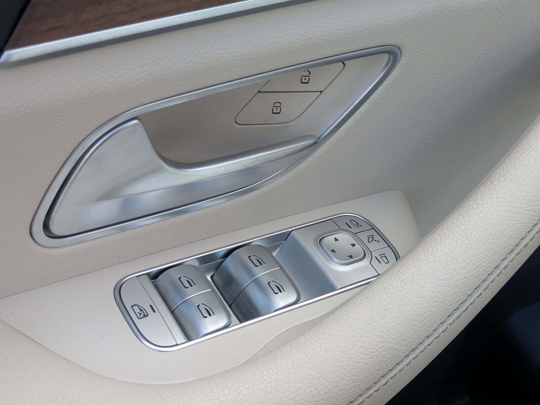 Certified 2024 Mercedes-Benz GLE 350 4MATIC image 14