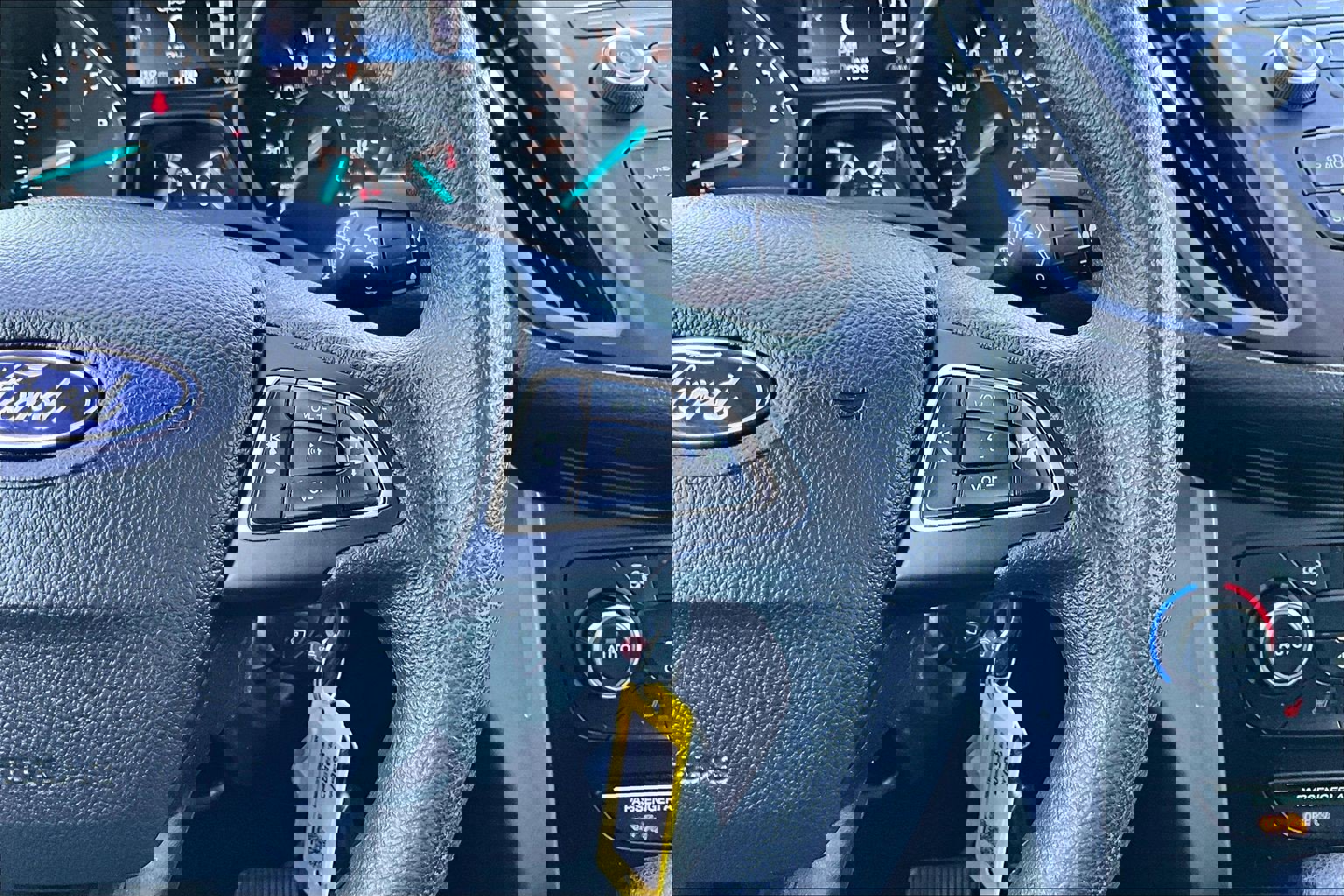 Used 2018 Ford Escape SE image 19