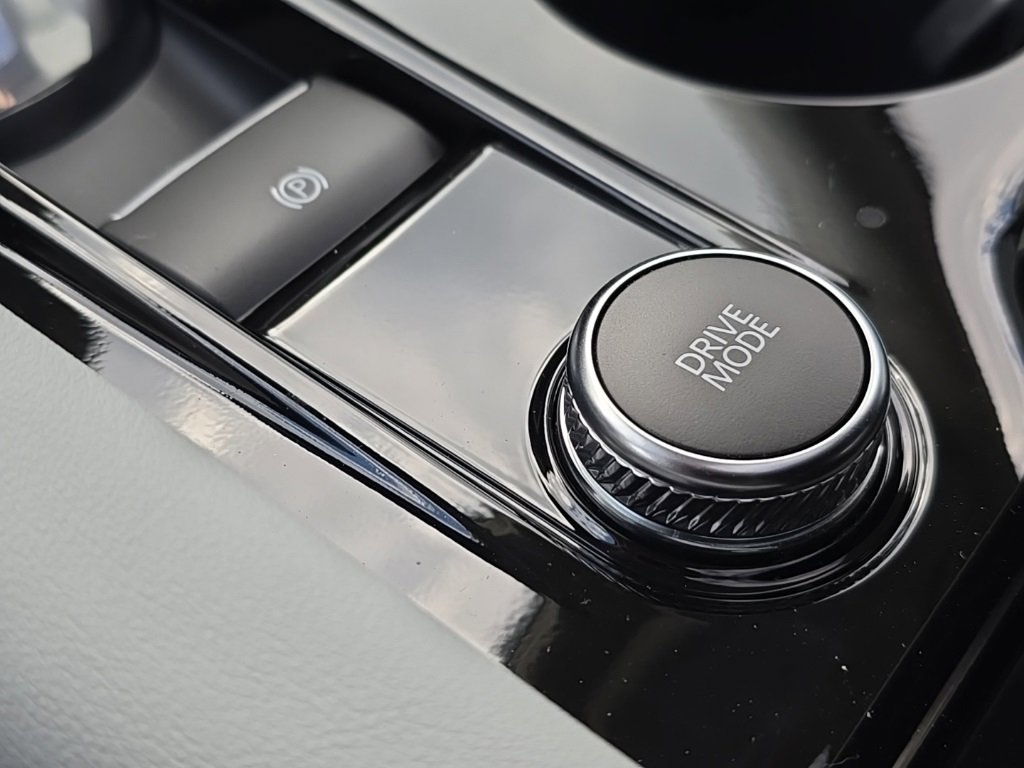 New 2026 Ford Explorer Platinum image 16