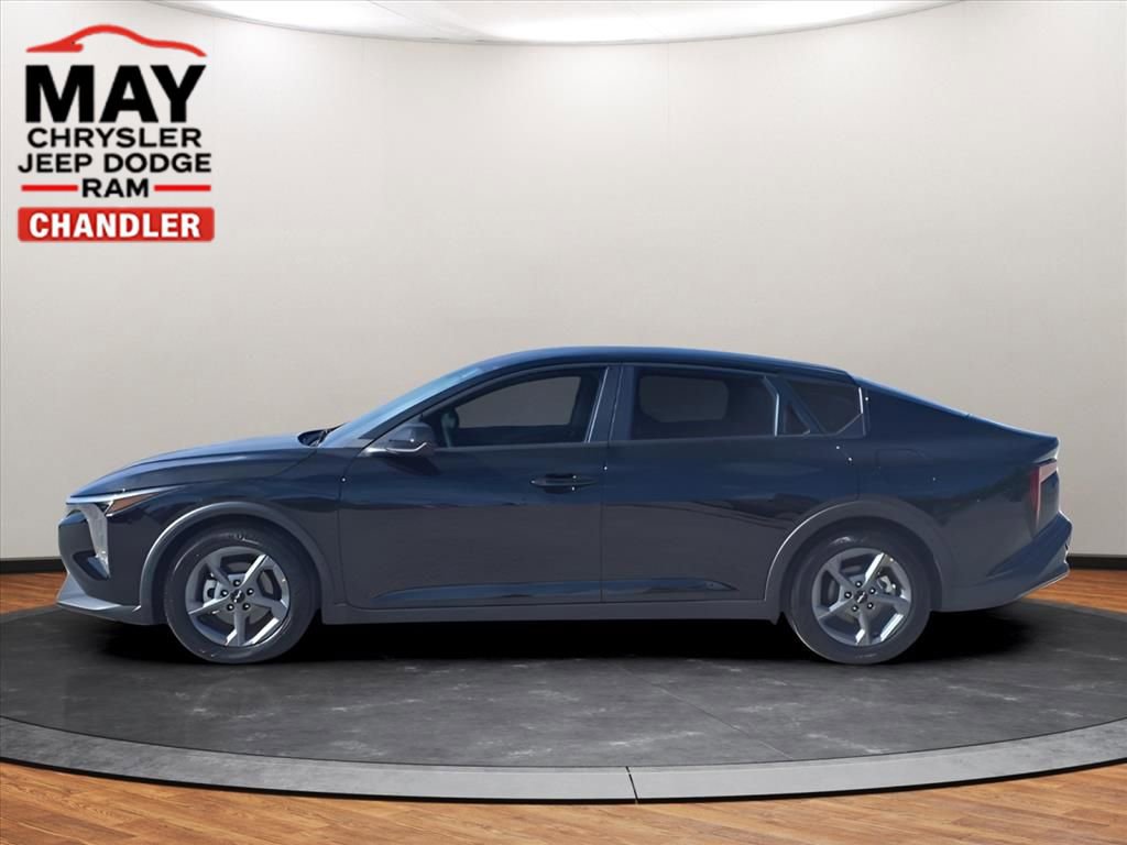 Used 2025 Kia K4 LXS image 16