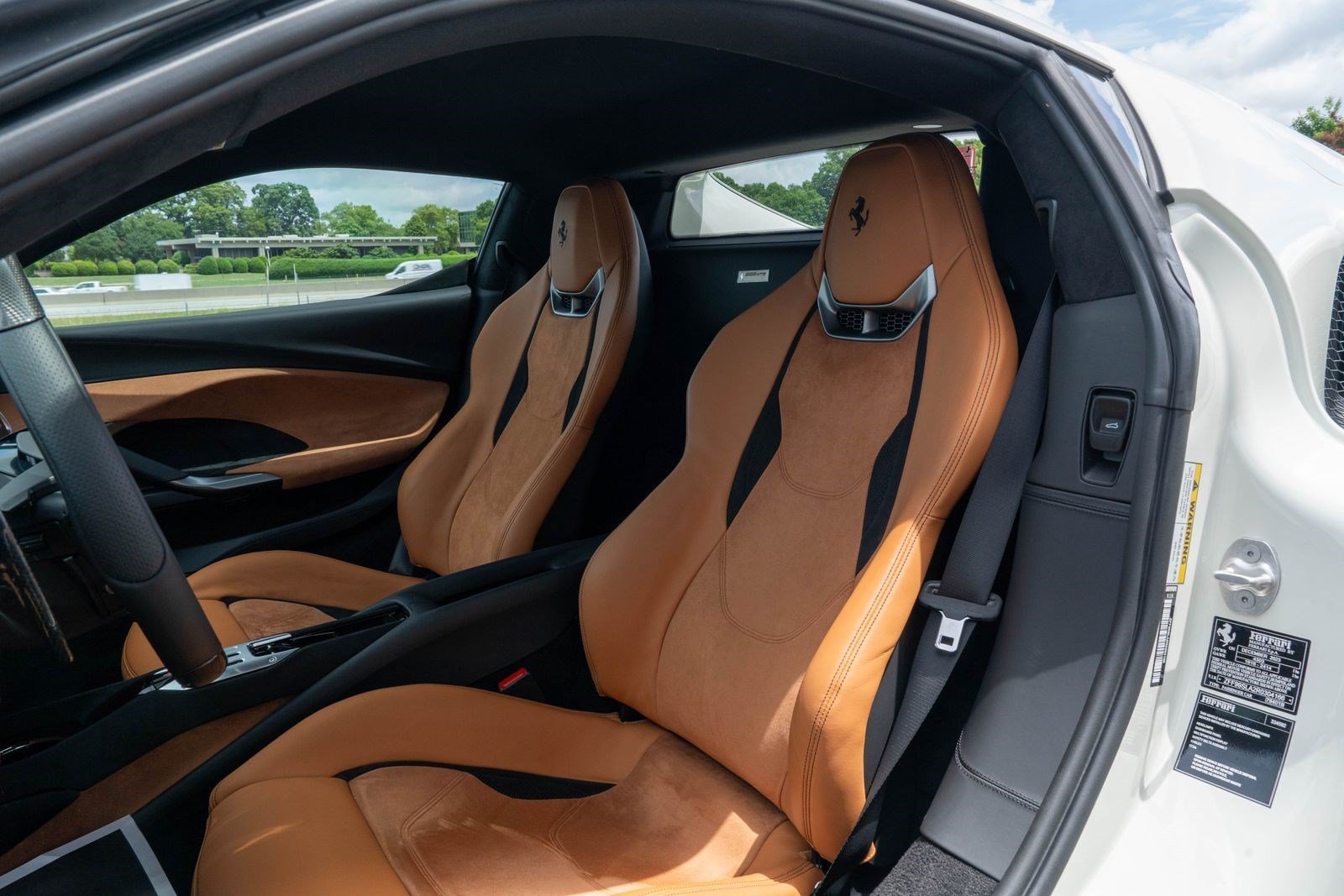 Used 2024 Ferrari 296 GTB RWD image 33