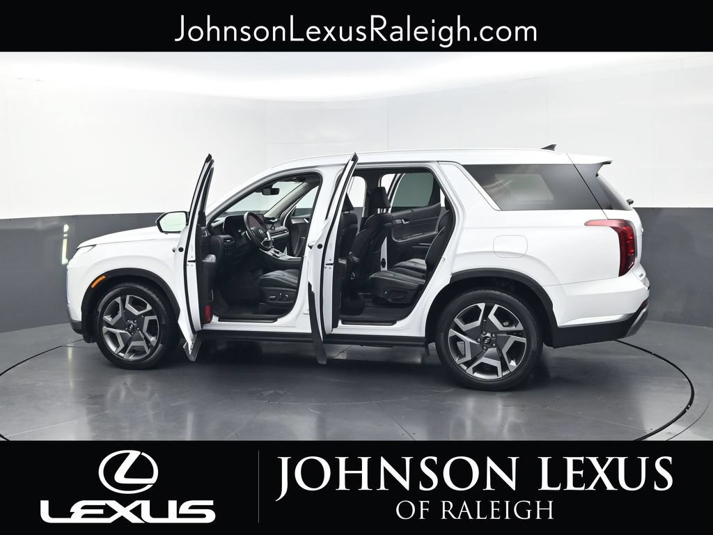 Used 2024 Hyundai Palisade Limited AWD/4WD image 36