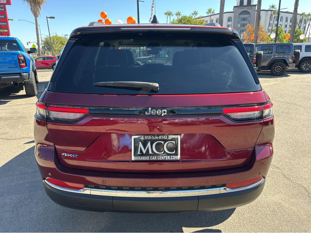 Used 2023 Jeep Grand Cherokee 4WD 4xe image 12