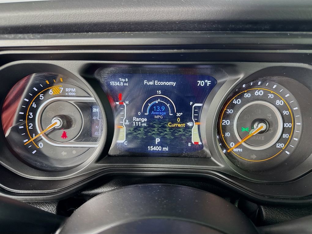 Used 2024 Jeep Wrangler Sahara image 18