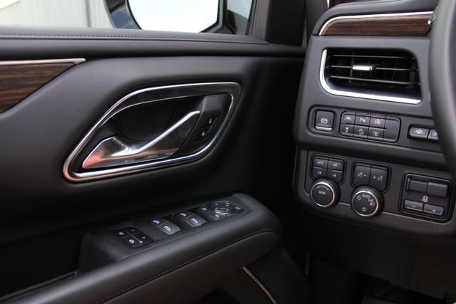Used 2024 Chevrolet Tahoe High Country w/ Max Trailering Package AWD/4WD image 15