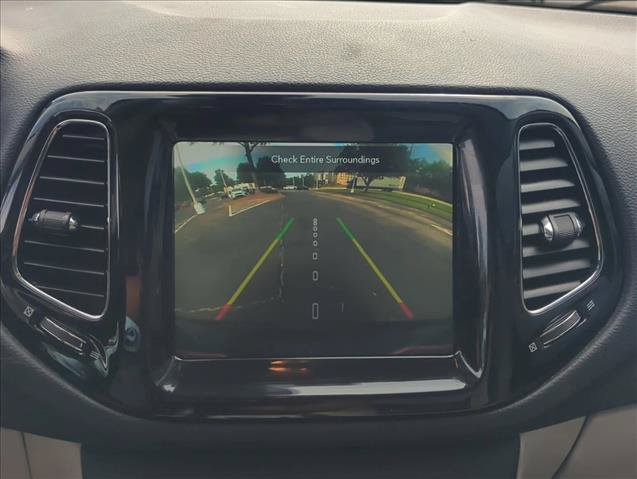 Used 2021 Jeep Compass Limited w/ Elite Exterior Group FWD image 19