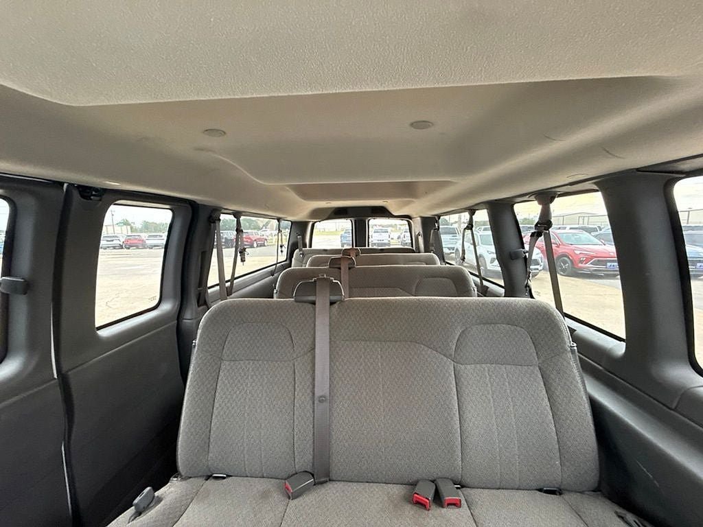 Used 2025 Chevrolet Express 3500 LT w/ LT Preferred Equipment Group RWD image 10