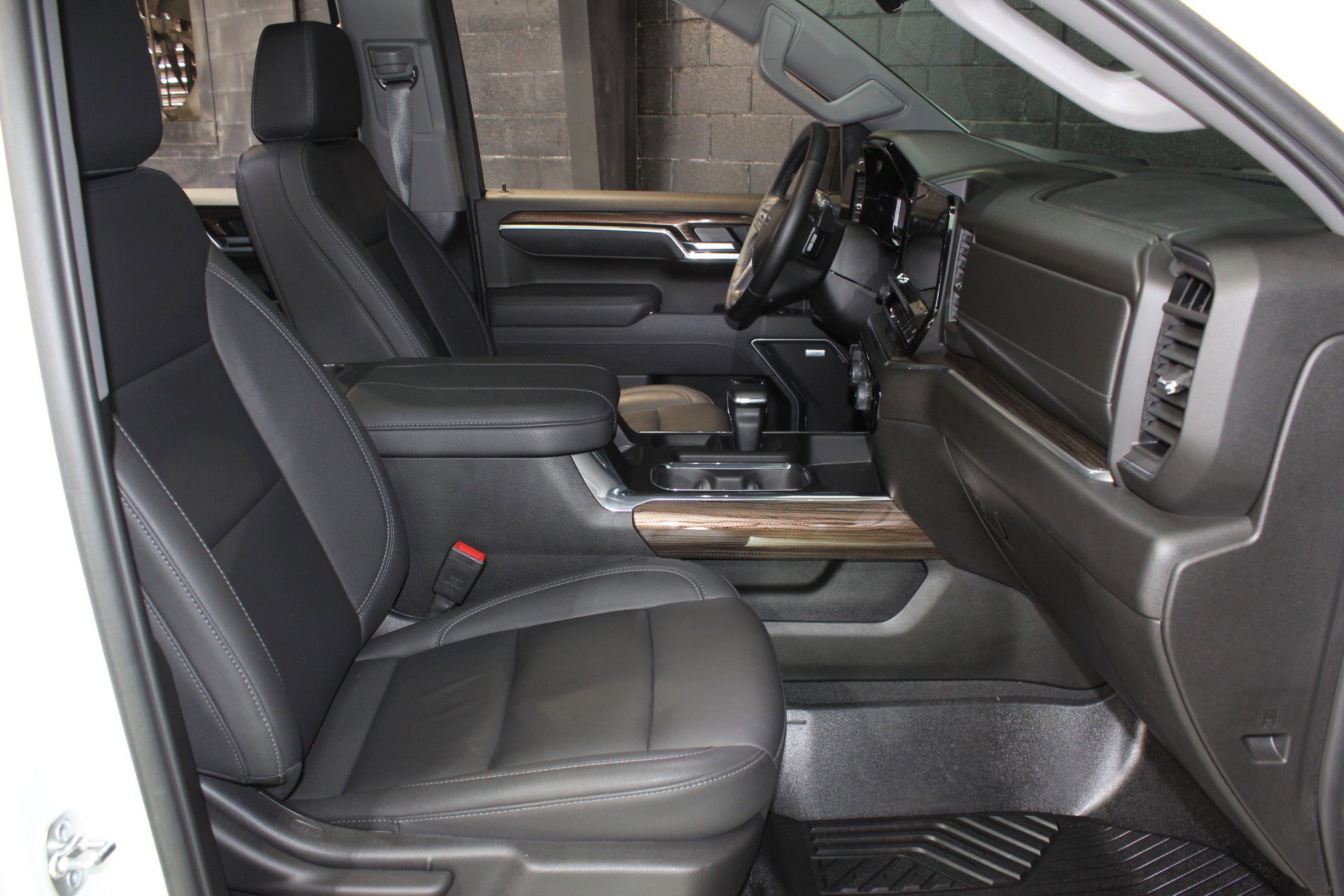 Used 2025 Chevrolet Silverado 1500 RST w/ RST All Star Premium Package image 51