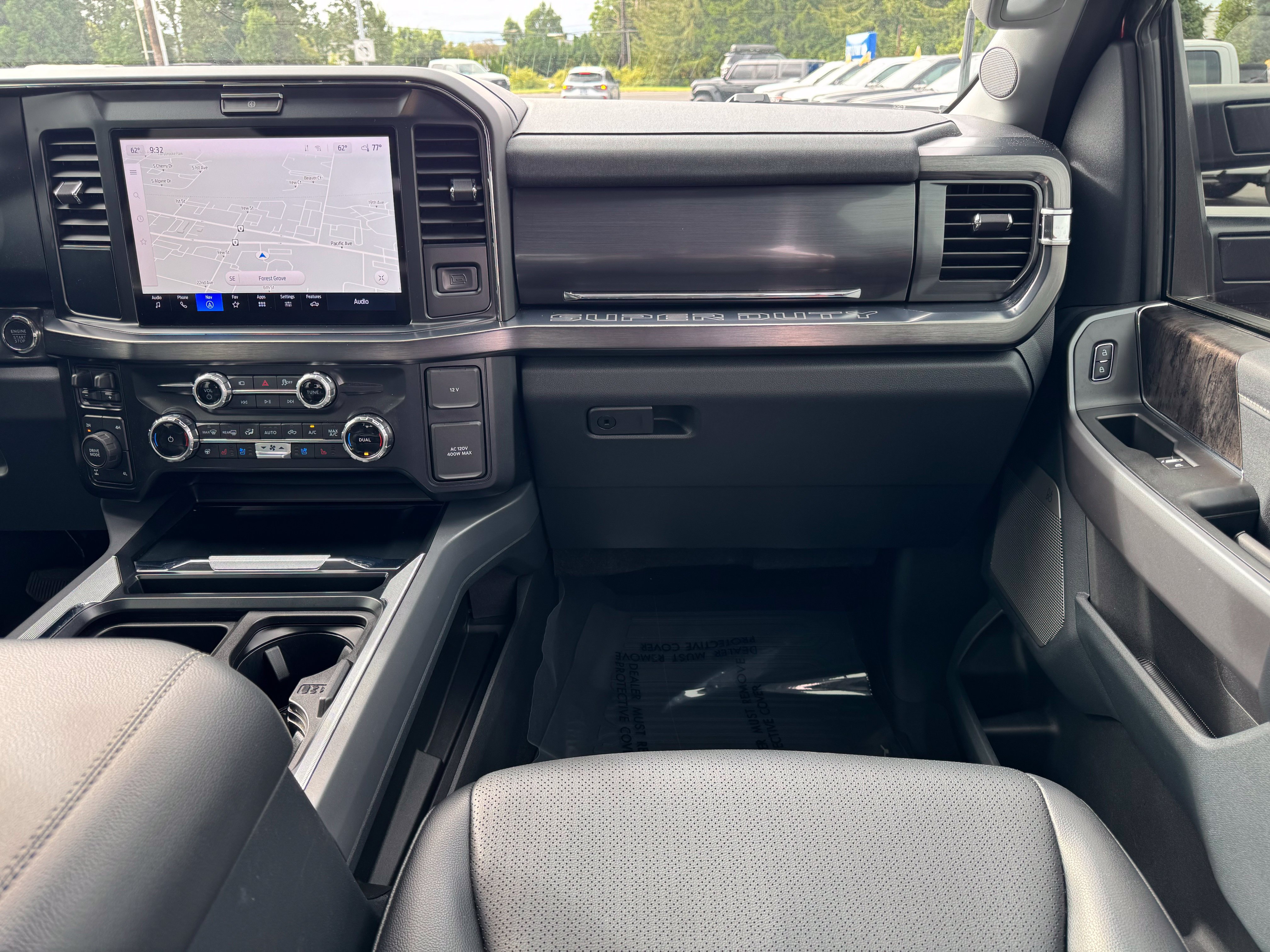 Used 2025 Ford F250 Lariat w/ Chrome Package AWD/4WD image 29