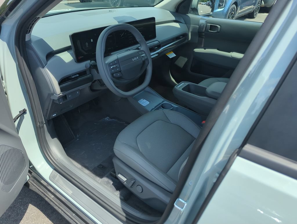 New 2027 Kia EV3 Wind FWD image 11