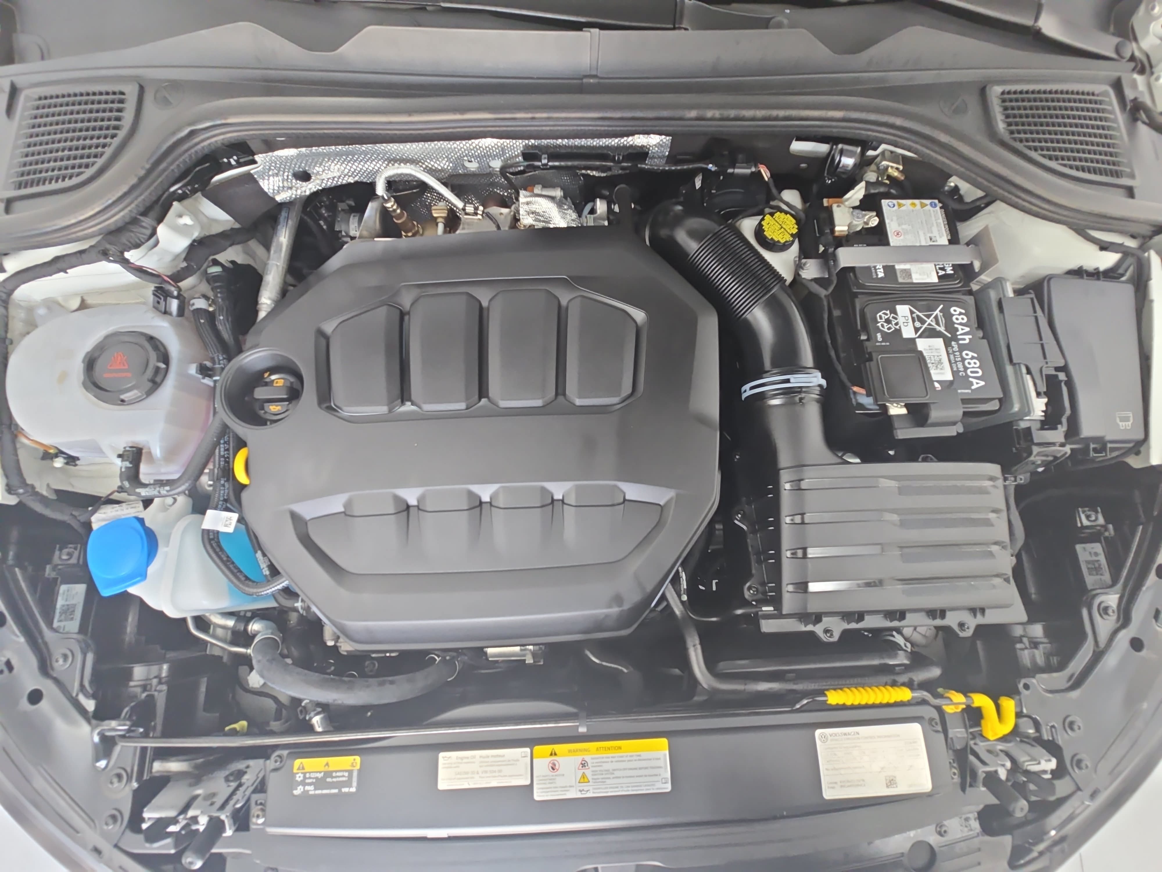 Used 2024 Volkswagen Golf R AWD/4WD image 32