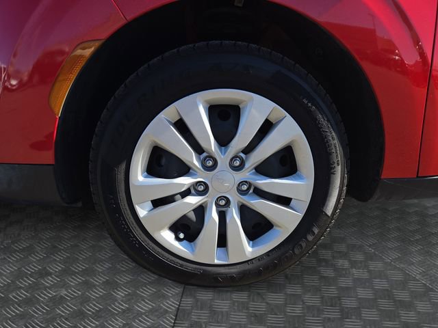 Used 2024 Kia Soul LX image 32