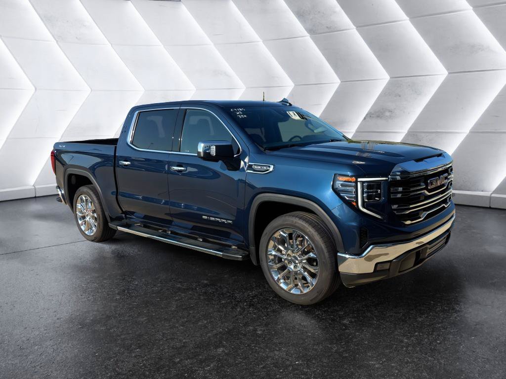 Used 2023 GMC Sierra 1500 SLT w/ SLT Premium Package AWD/4WD image 3