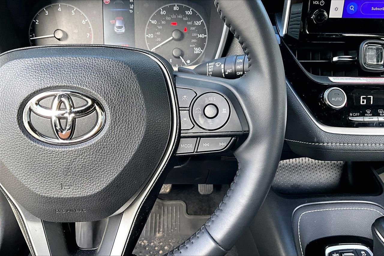 Used 2025 Toyota Corolla SE image 11