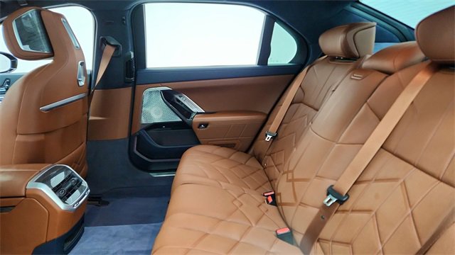 Used 2023 BMW i7 xDrive60 image 29