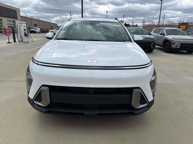 New 2026 Hyundai Kona SE video 2