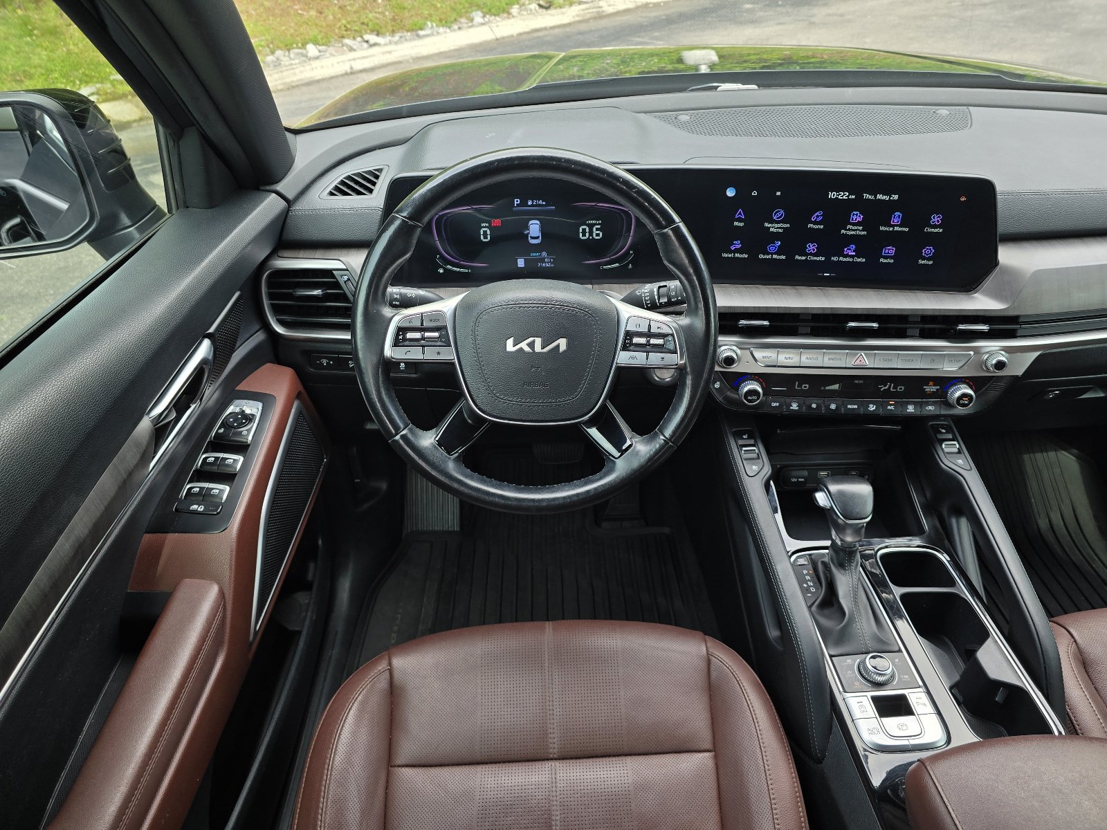 Used 2023 Kia Telluride EX w/ EX Captain's Chair Package AWD/4WD image 13