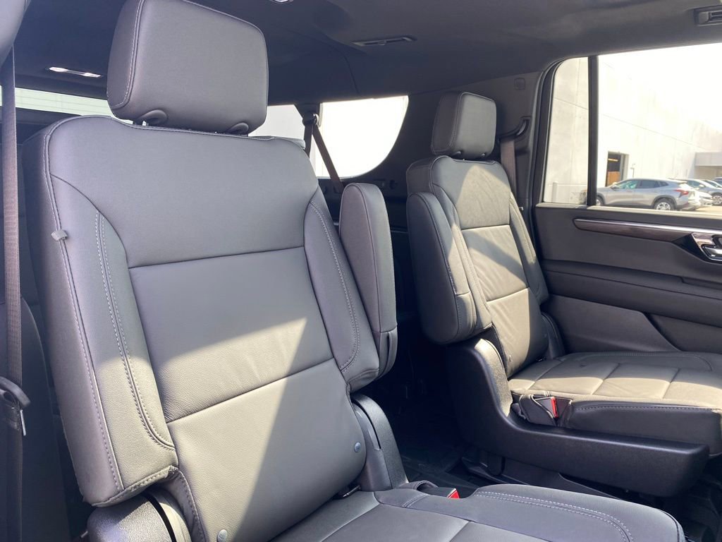 New 2026 Chevrolet Suburban Z71 w/ Comfort Package image 26