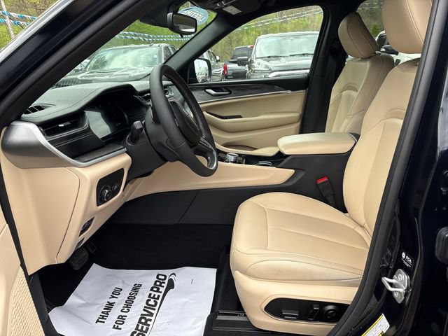 Used 2024 Jeep Grand Cherokee Limited AWD/4WD image 8
