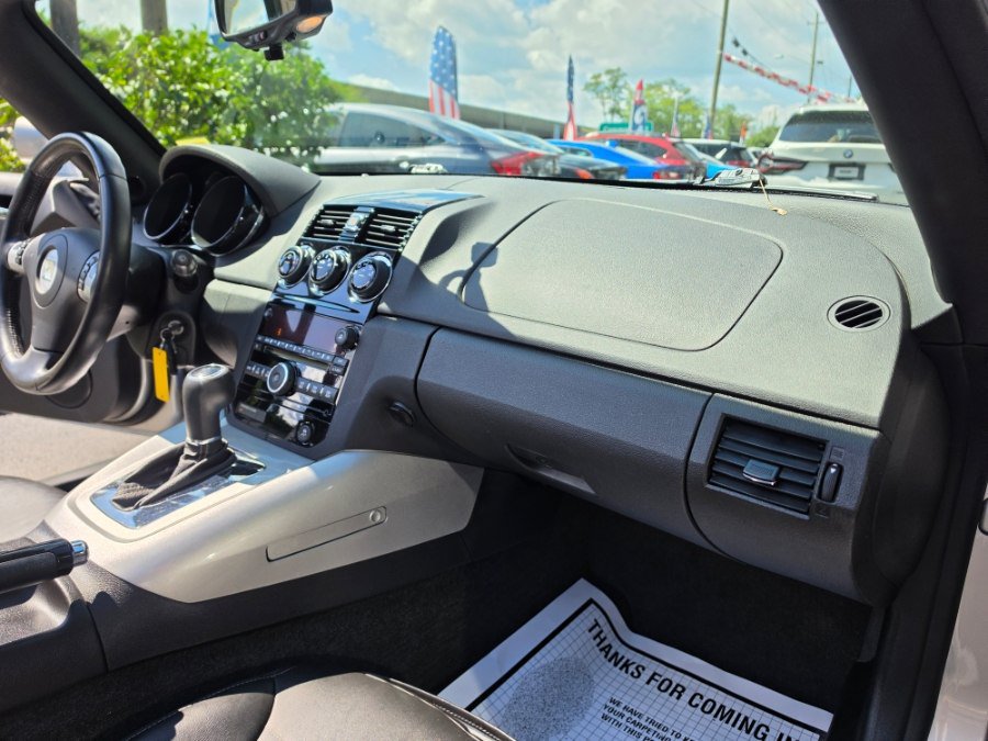 Used 2008 Saturn Sky w/ Premium Trim Package RWD image 23