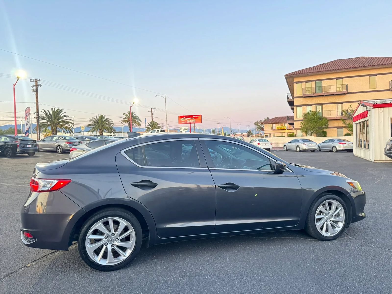 Used 2016 Acura ILX FWD image 10