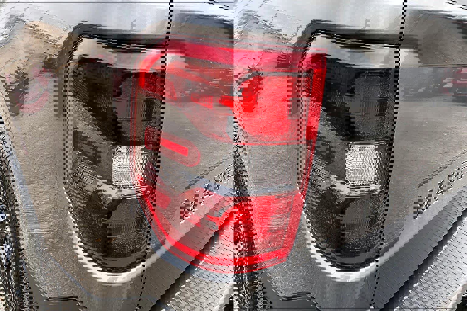 Used 2025 Ford Maverick XLT w/ XLT Luxury Package image 27