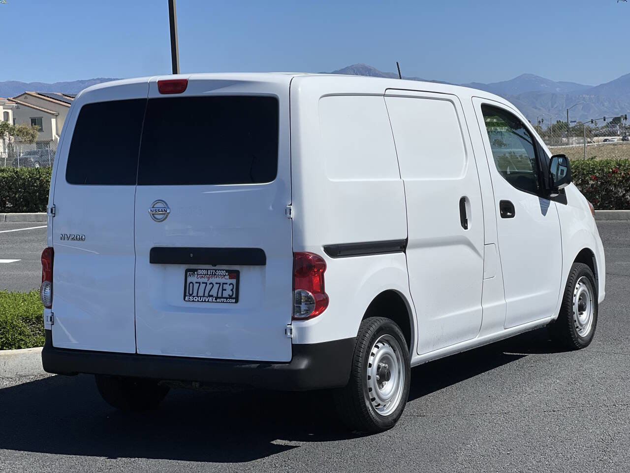 Used 2021 Nissan NV200 S w/ Back Door Glass Package image 5
