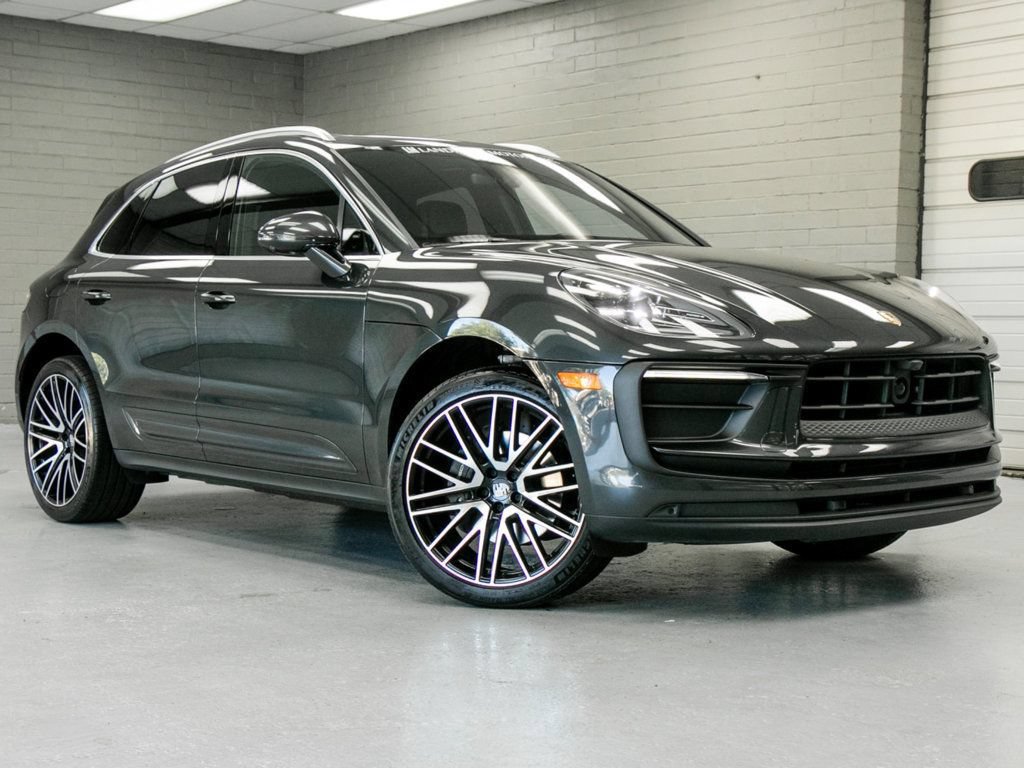 Used 2024 Porsche Macan Turbo AWD/4WD image 1