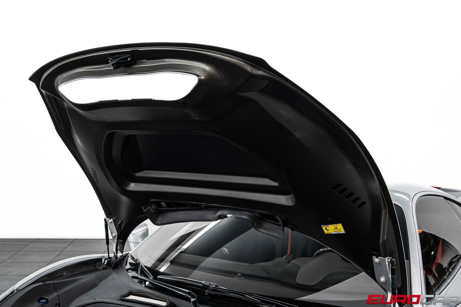 Used 2020 Ferrari 488 Pista *HUGE CARBON INTERIOR OPTIONS image 10