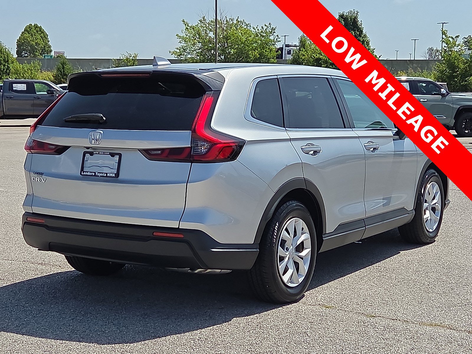 Used 2025 Honda CR-V LX image 5