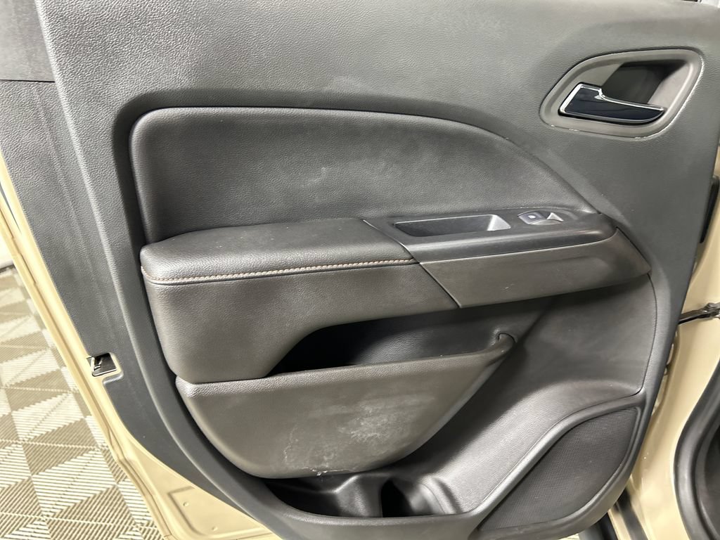 Used 2022 GMC Canyon AT4 AWD/4WD image 17