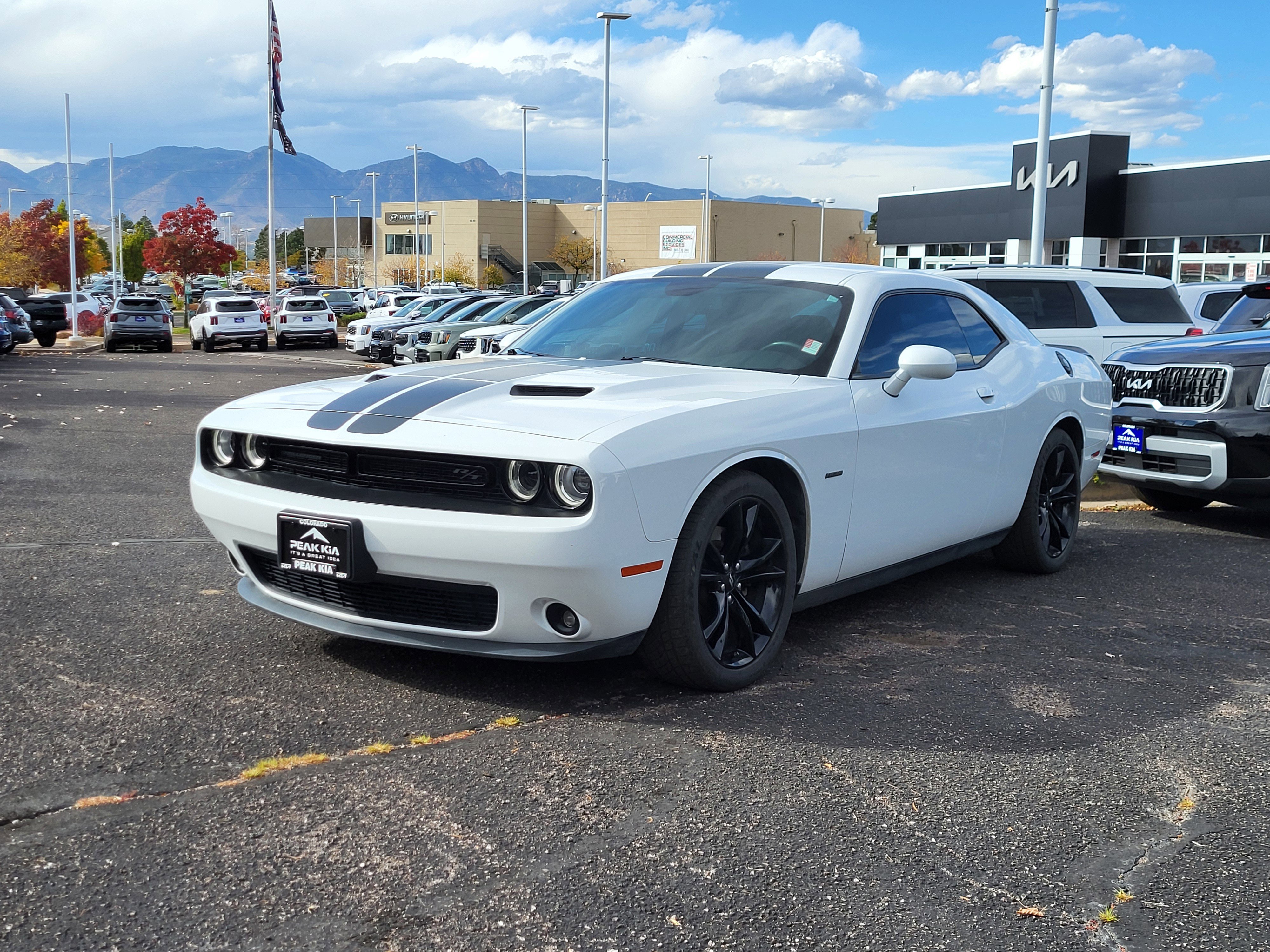 Used 2018 Dodge Challenger R/T w/ Blacktop Package image 5