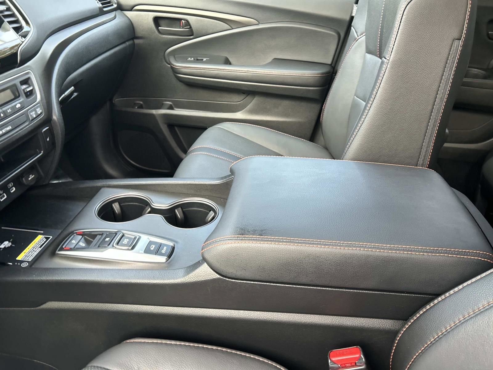 Certified 2024 Honda Passport TrailSport image 24