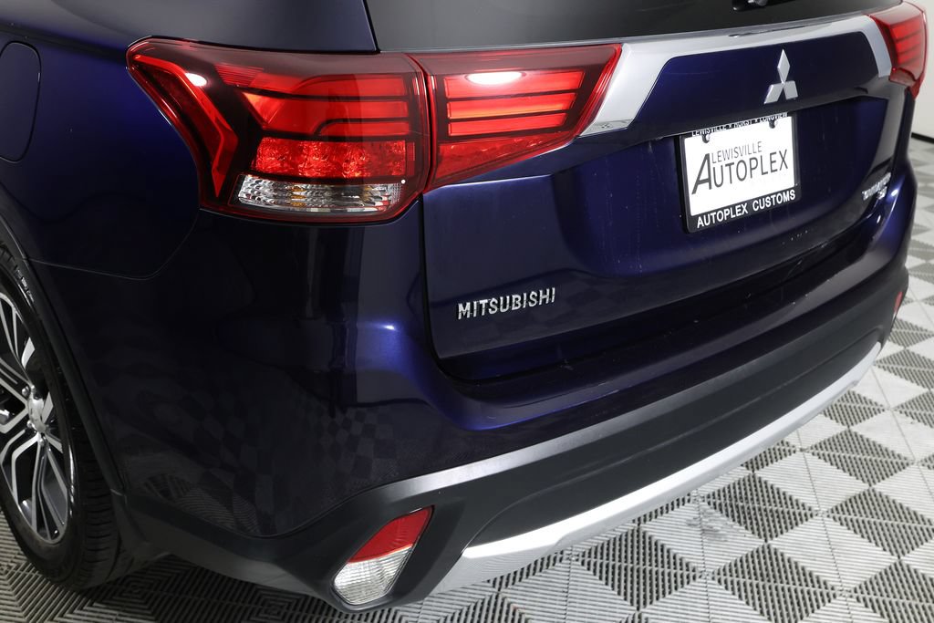Used 2018 Mitsubishi Outlander SE FWD image 44