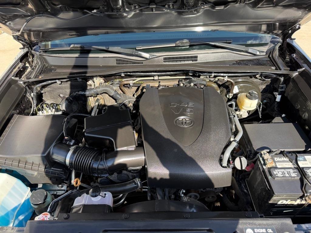 Used 2019 Toyota Tacoma SR w/ SR Convenience Package AWD/4WD image 17