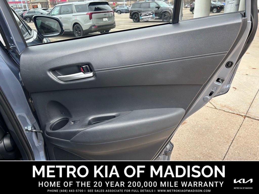 Used 2023 Toyota Corolla Cross XLE image 39