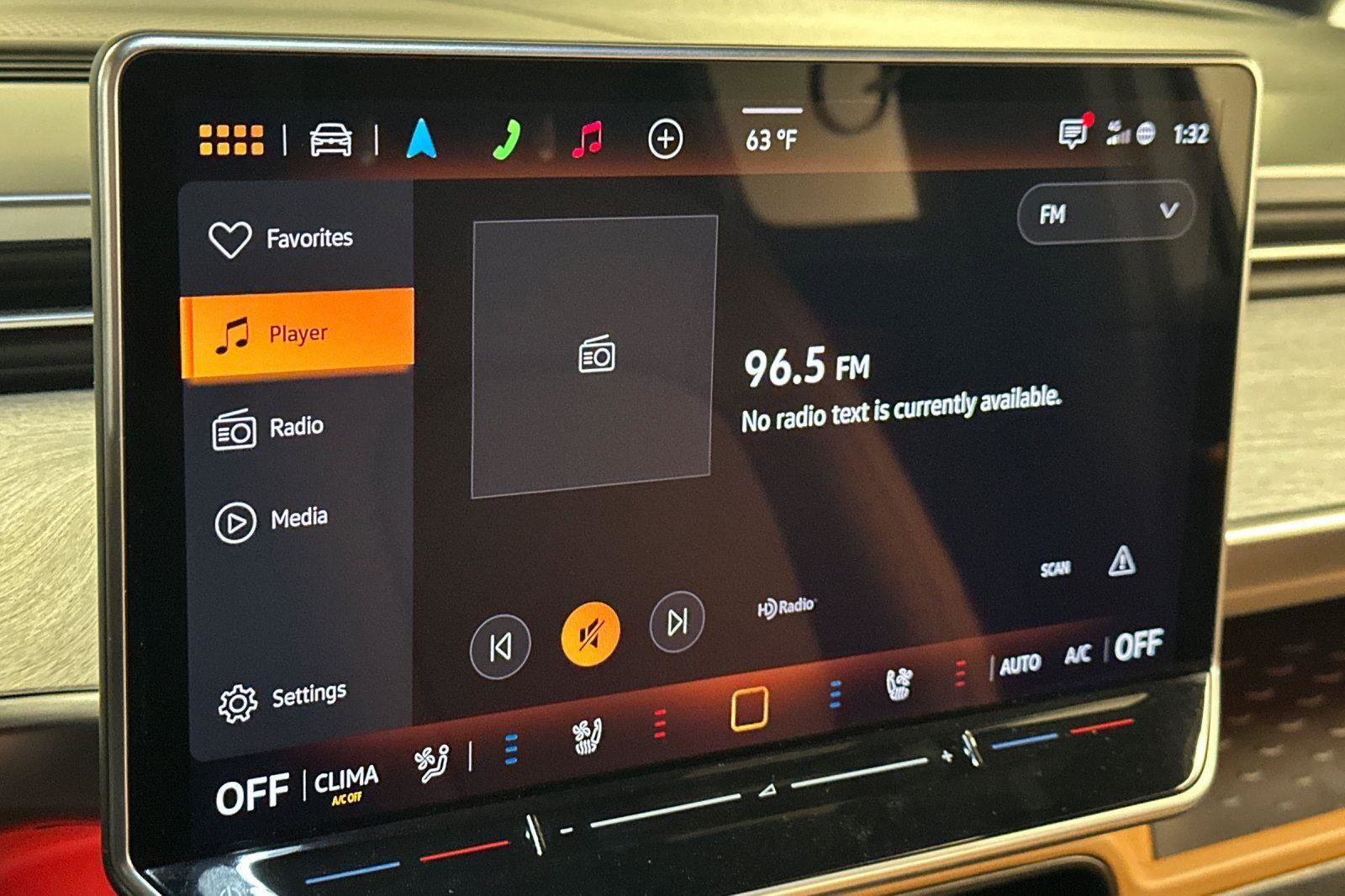 New 2025 Volkswagen ID. Buzz Pro S image 18