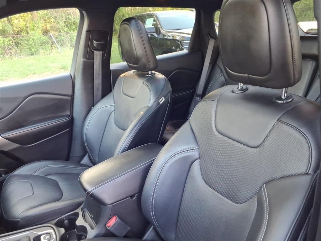 Used 2021 Jeep Cherokee Latitude Lux 80th Anniv w/ Quick Order Package 26U 80TH image 13